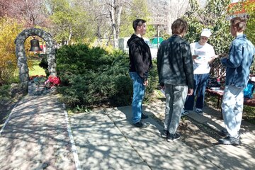 Патриотический квест по памятным местам   г. Симферополя  «Мы помним!».   Почтили память павших.