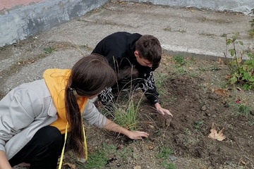 Экологическая студенческая акция   «Посади цветок-укрась планету»