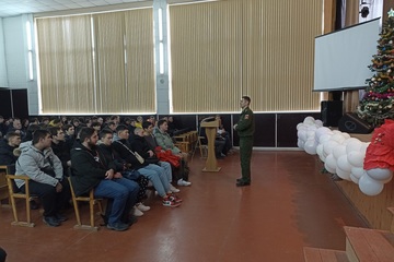 Встреча студентов выпускных групп с представителями топографической в/ч г.Симферополя