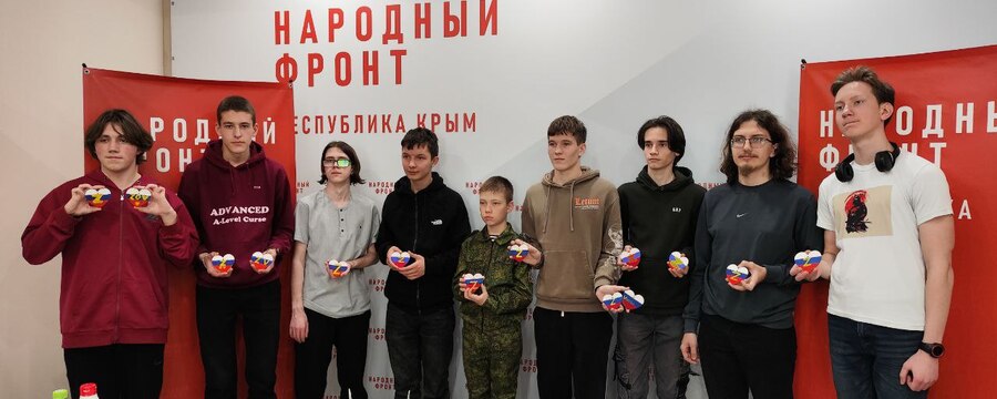 Студенты колледжа приняли участие в мастер-классе по созданию патриотических сувениров